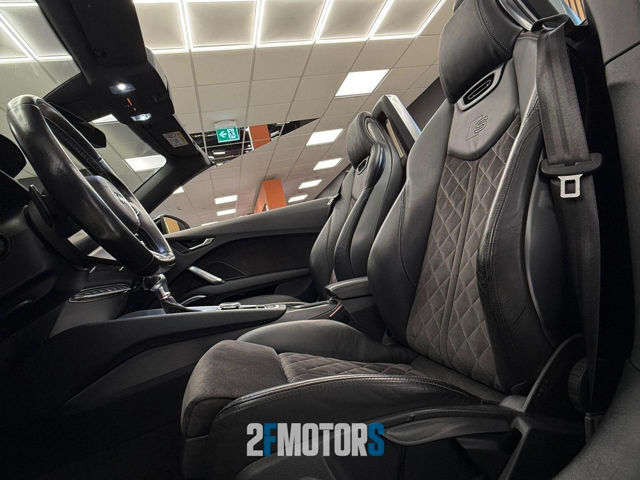 Audi TT TTS Roadster 2.0 TFSI 310 CV quattro S tronic