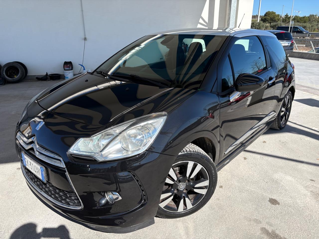 Ds DS3 3 1.4 HDi 70 Just Black