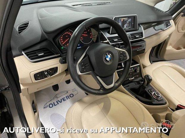 BMW 218 d Active Tourer Luxury-PELLE-NAVI-XENO