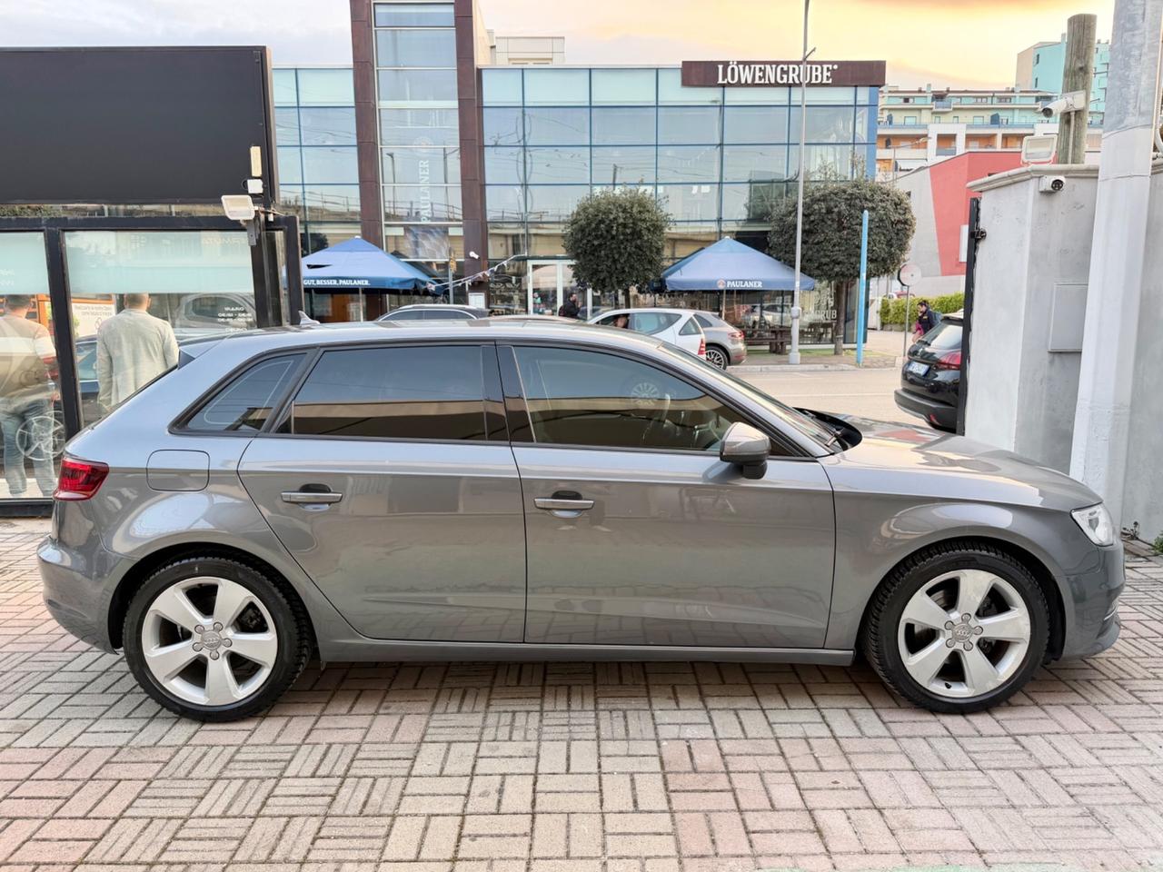 Audi A3 Sportback 1.6 TDI Ambition - GARANZIA