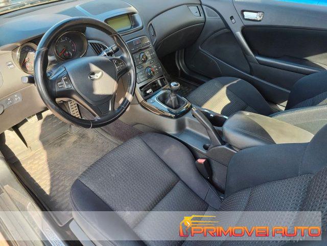 HYUNDAI Genesis Coupe 2.0 Turbo Sport