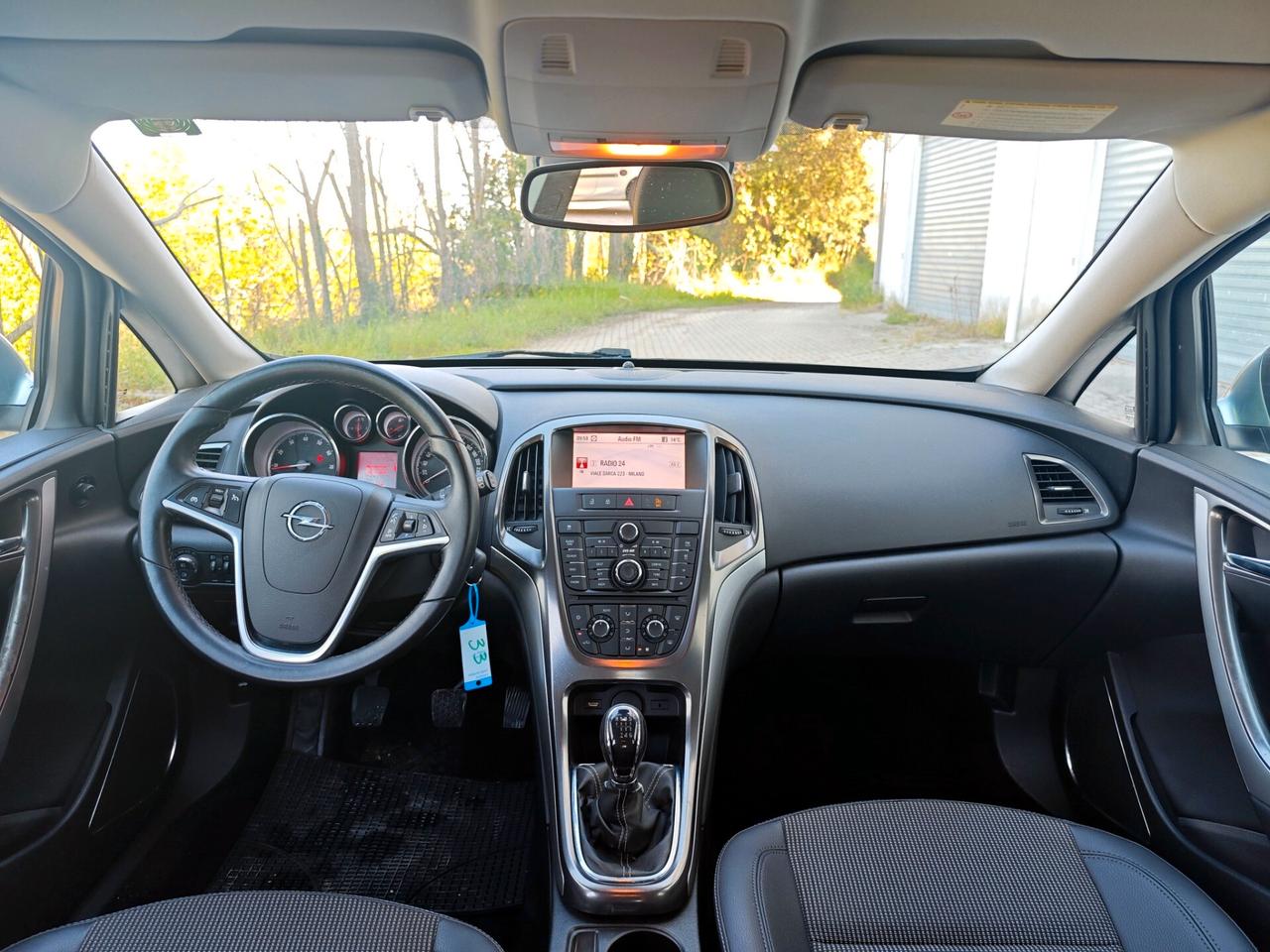 Opel Astra 1.4 Turbo 5 porte Cosmo