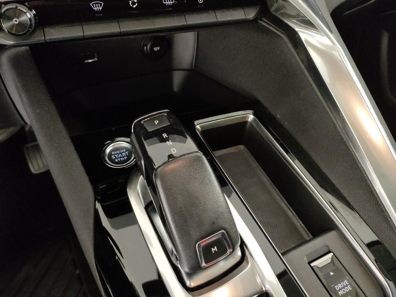 PEUGEOT 3008 1.5 bluehdi Allure 130cv EAT8