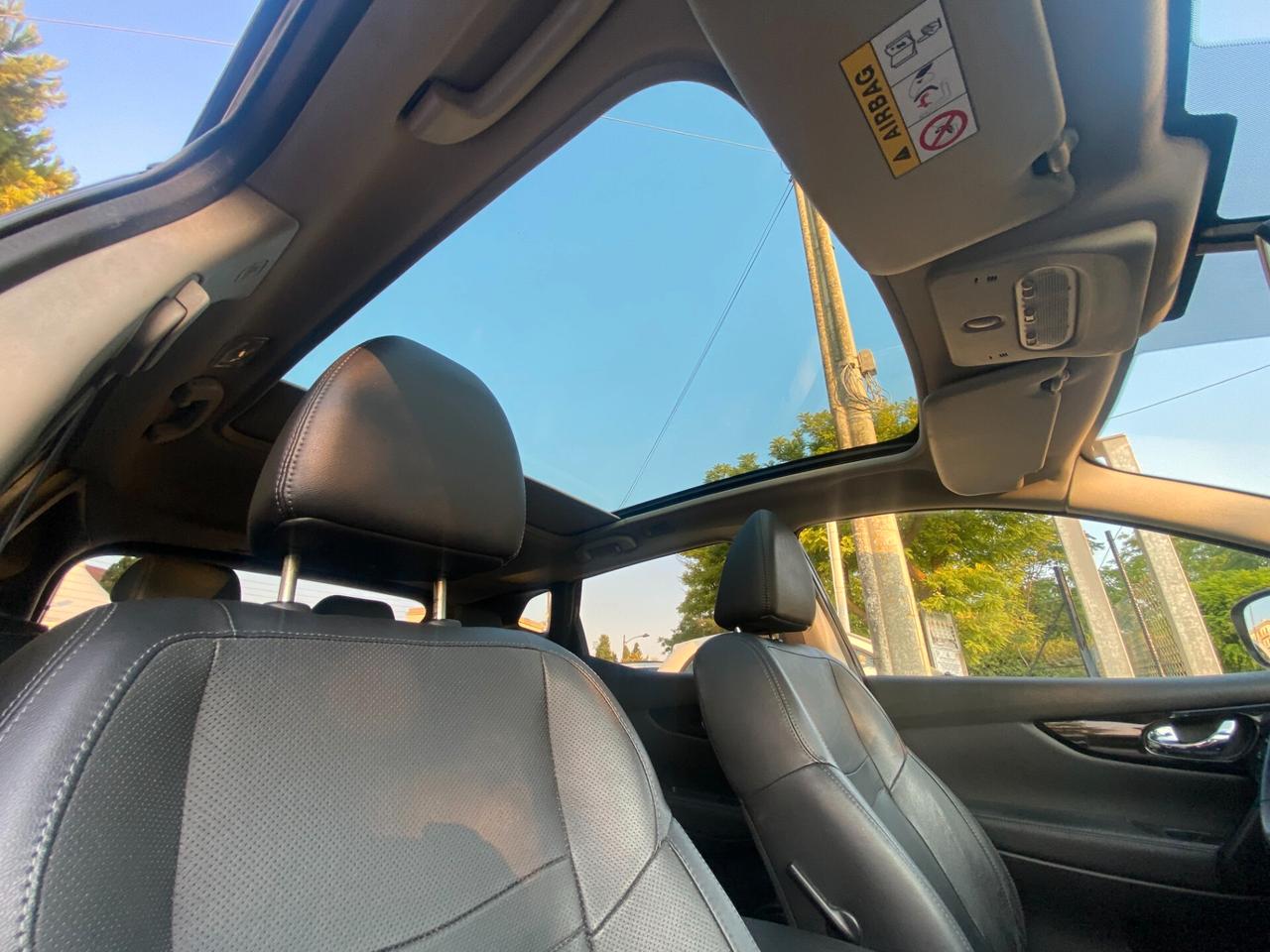 Nissan Qashqai 1.6 dCi Tekna (TETTO-NAVI-RETROCAMERA )