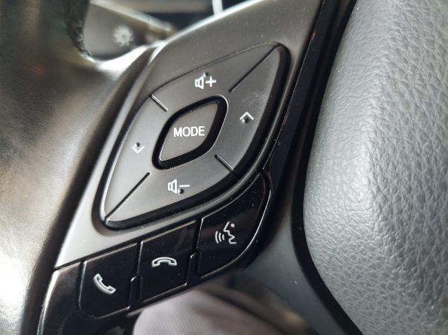 TOYOTA C-HR 1.8 Hybrid E-CVT