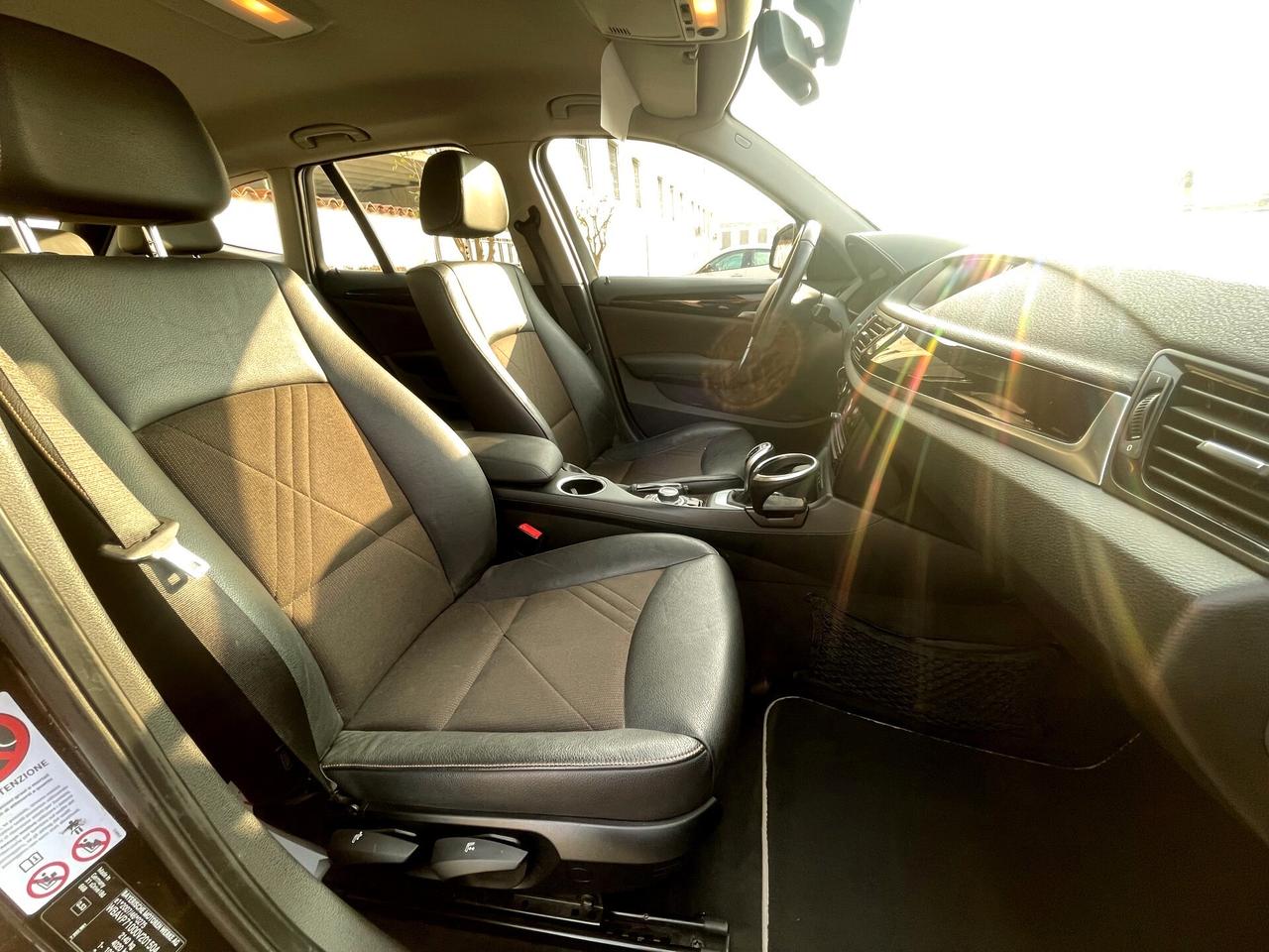 BMW X1 18D aut-4X4-Pelle,Navi,Led-Garanzia-2014