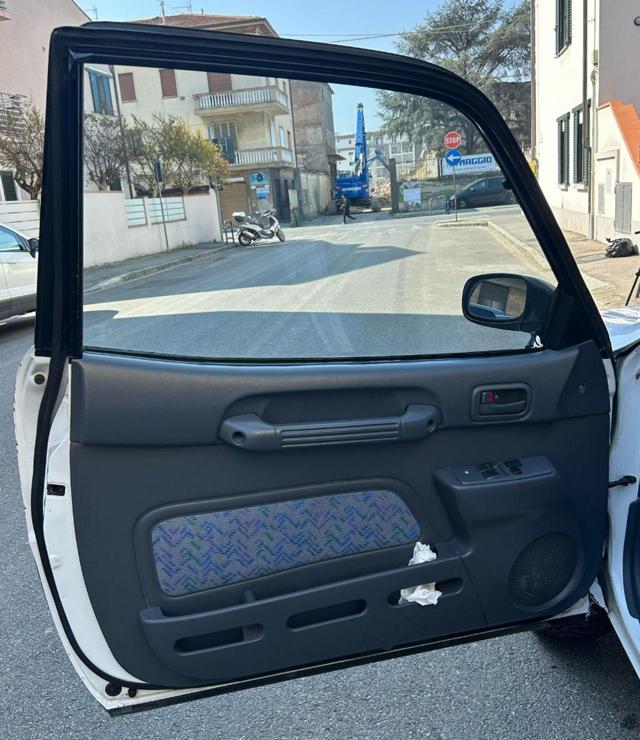 TOYOTA RAV 4 RAV4 2.0i 16V cat 3 porte