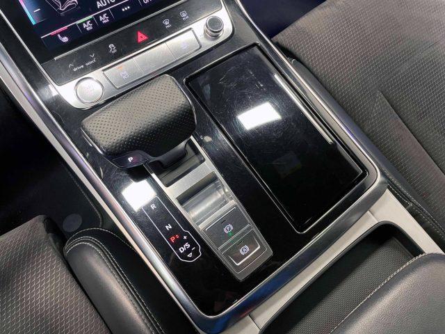 AUDI Q8 50 3.0 TDI MHEV S-LINE QUATTRO TIPTRONIC