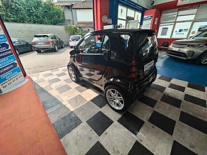 Smart ForTwo 700 coupé Brabus (55 kW)