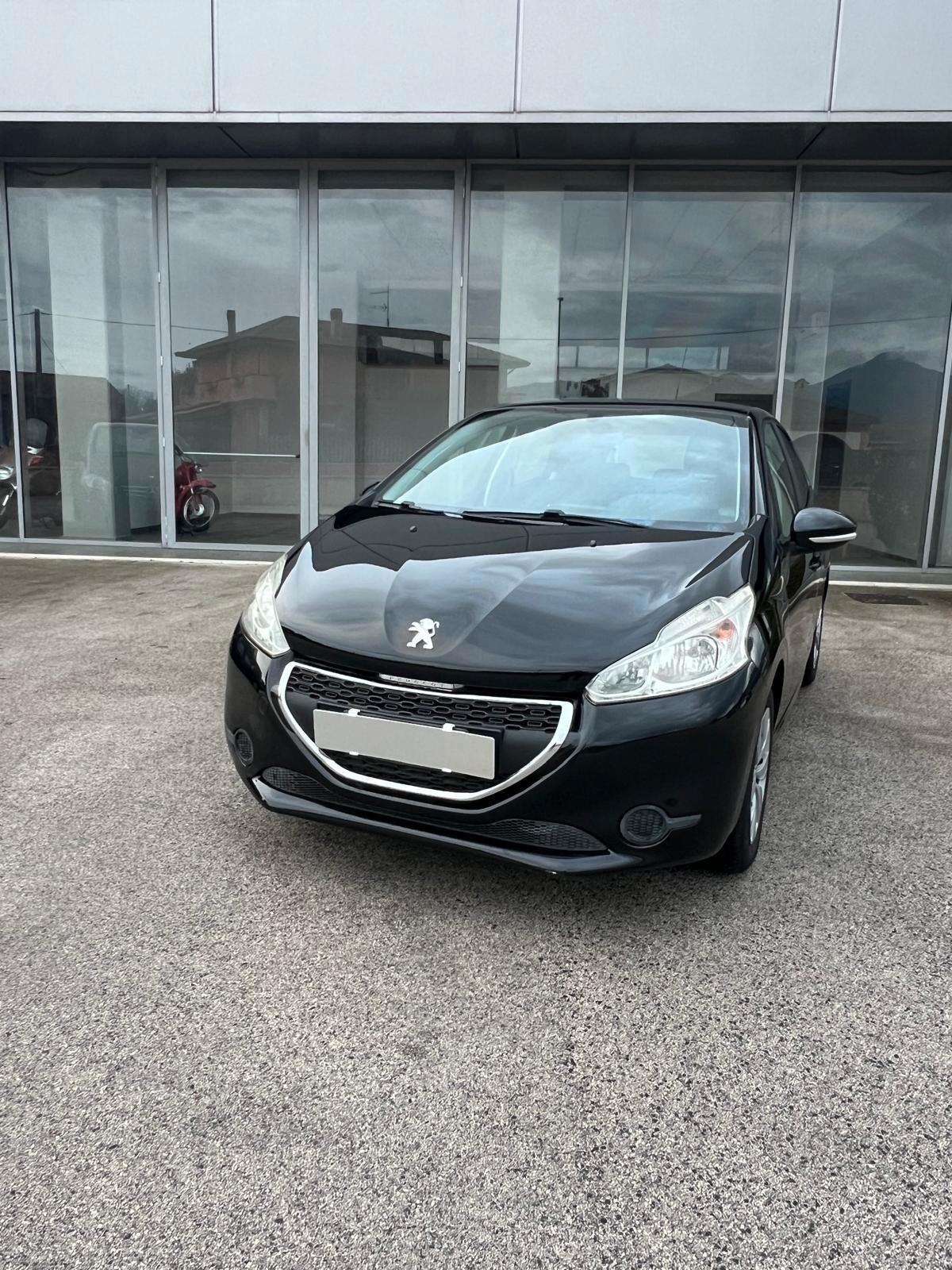 Peugeot 208 1.4 HDi 68 CV 5 porte Access NEOPATENTATI