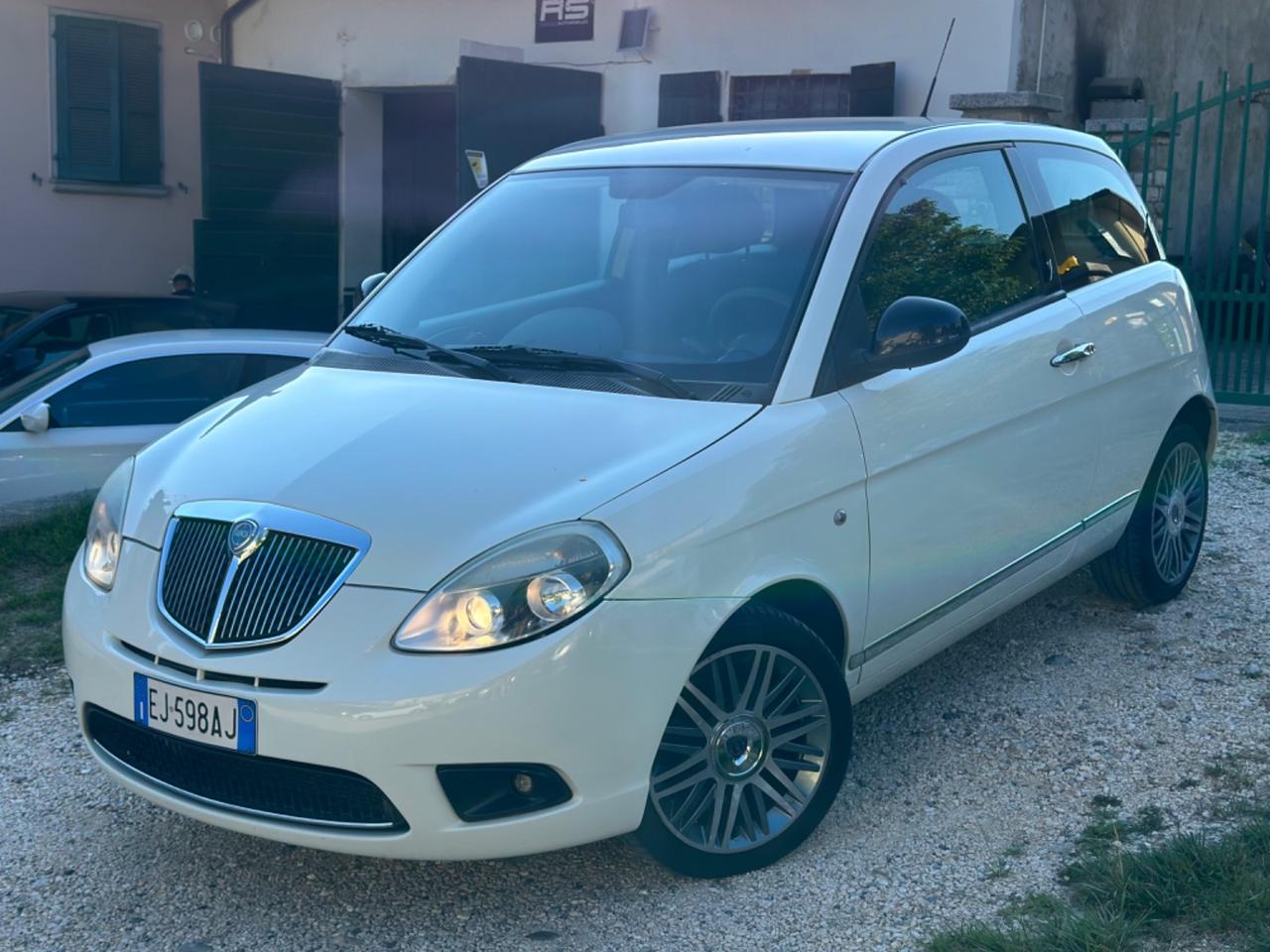 Lancia YPSILON 1.2 69 CV UNYCA KMCERT GARANZ UNICOPR