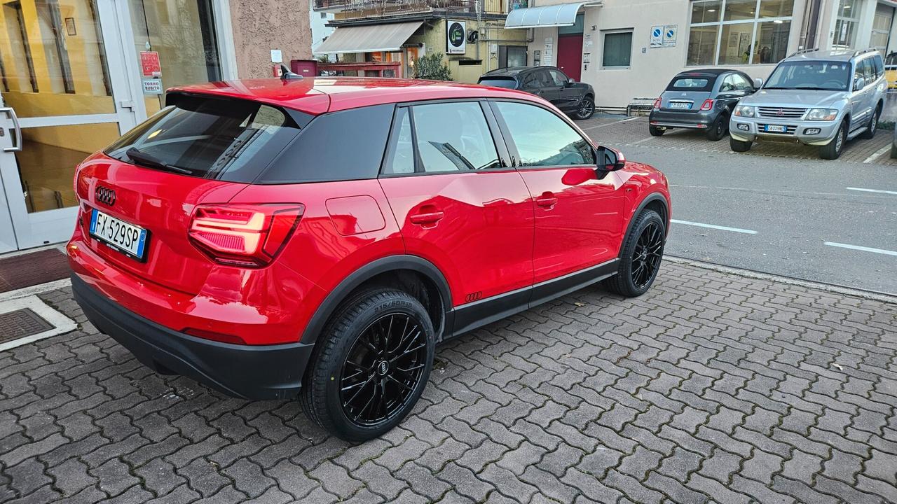 Audi Q2 30 1.6 tdi BLACK OPTIC s-tronic KM 40.000!!!