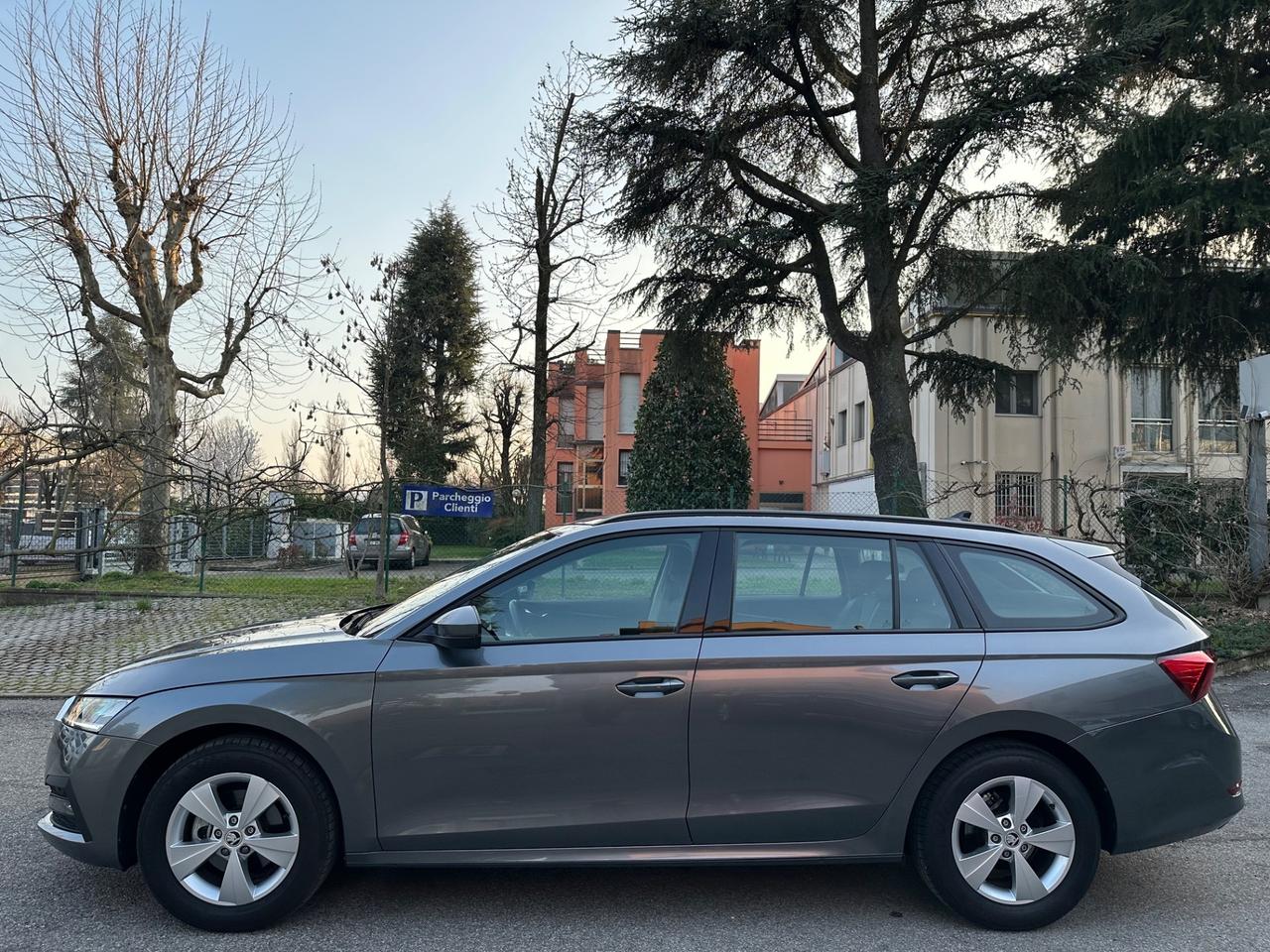 Skoda Octavia 2.0 TDI EVO SCR 150 CV DSG Wagon Sportline