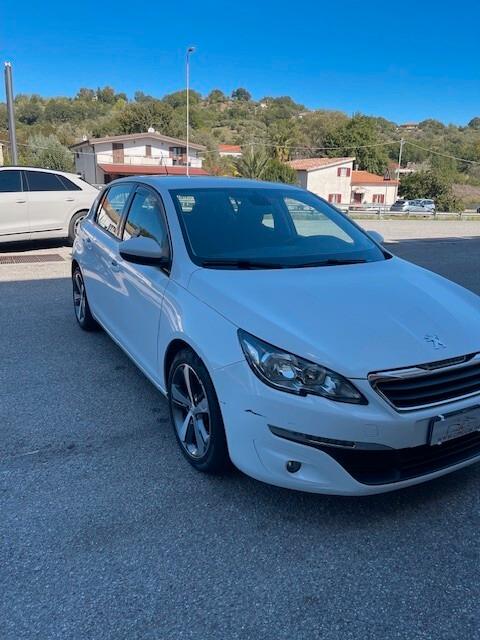 Peugeot 308 BlueHDi 100 S&S Business