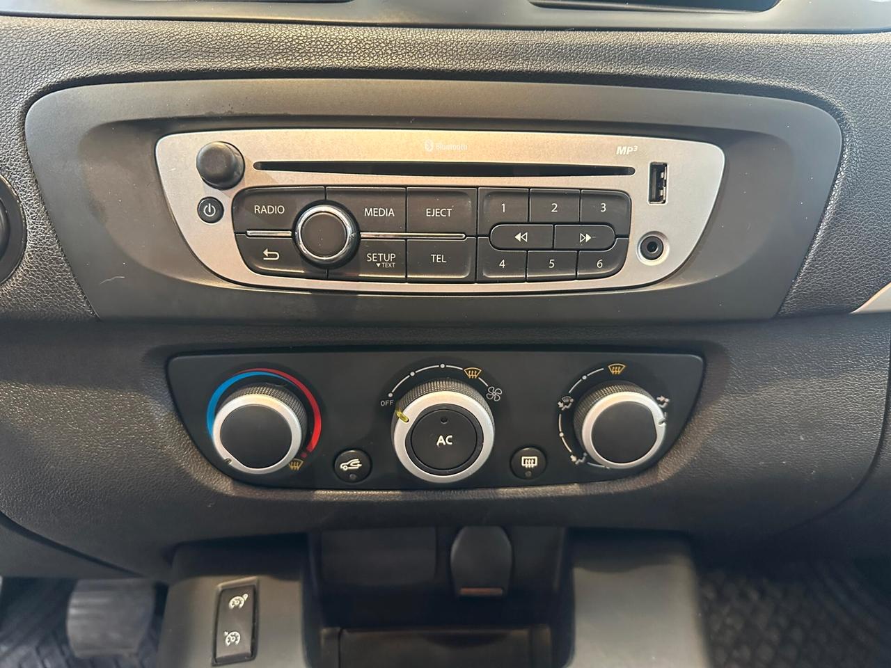 Renault Scenic Scénic 1.5 dCi 110CV EDC