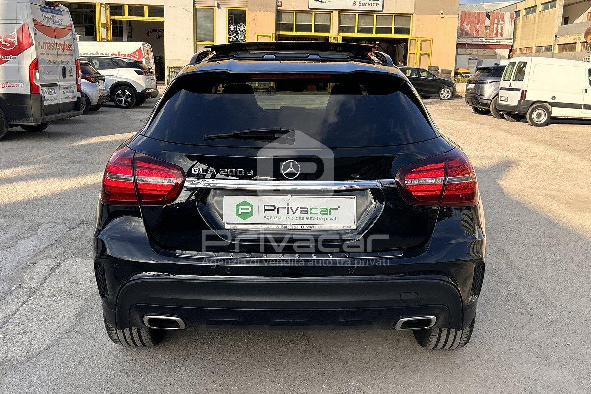MERCEDES GLA 200 d Automatic Premium