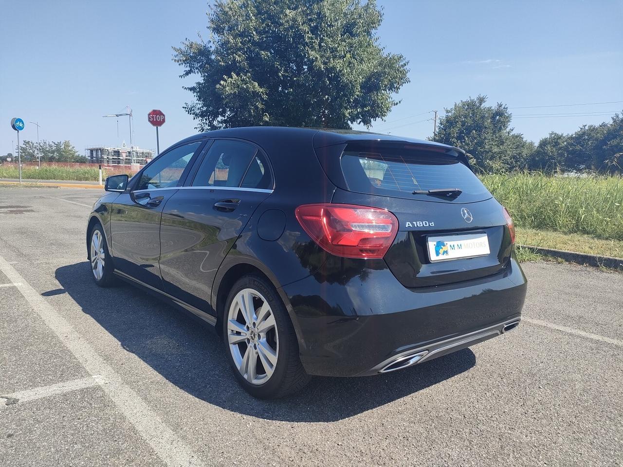 MERCEDES BENZ Classe A 180 automatica 110cv