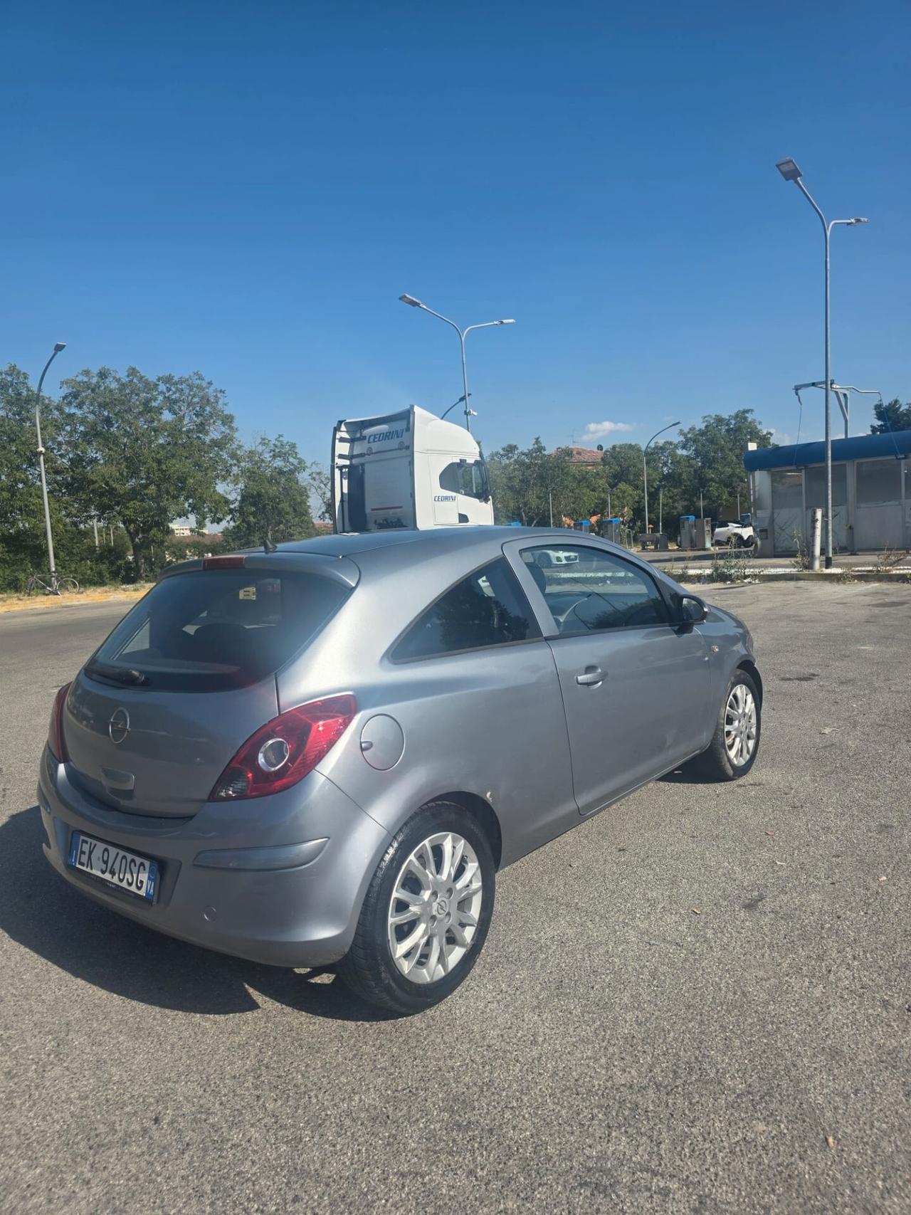 Opel Corsa 1.2 85CV 5 porte GPL-TECH Elective