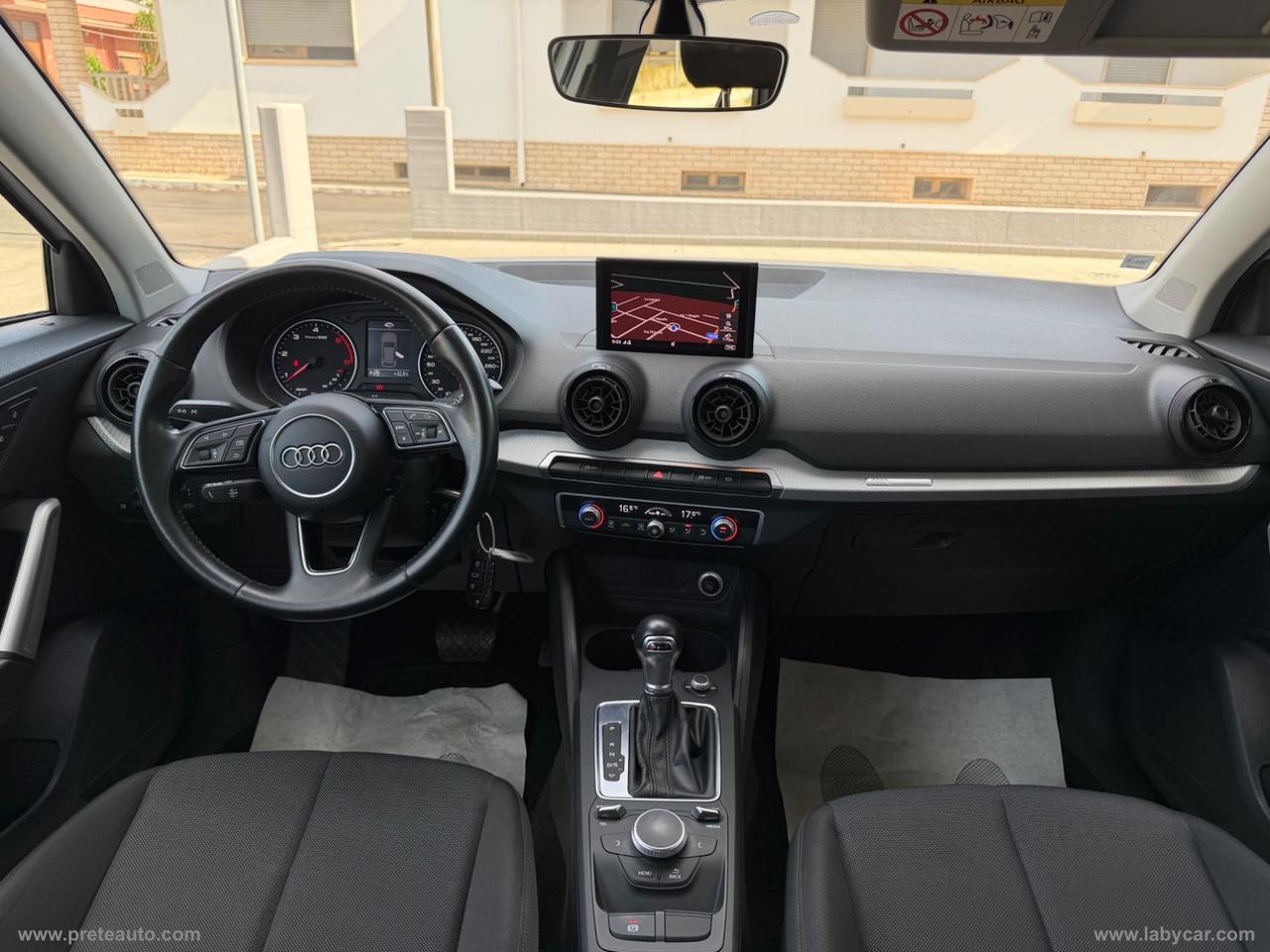 AUDI Q2 30 TDI Business