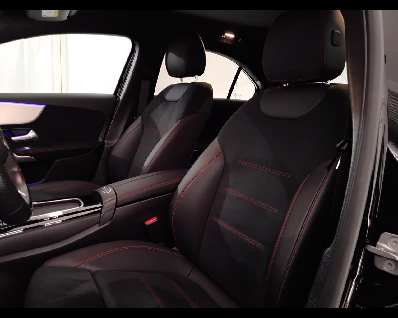 Mercedes-Benz Classe A - V177 2023 - A 180 d AMG Line Advanced Plus auto