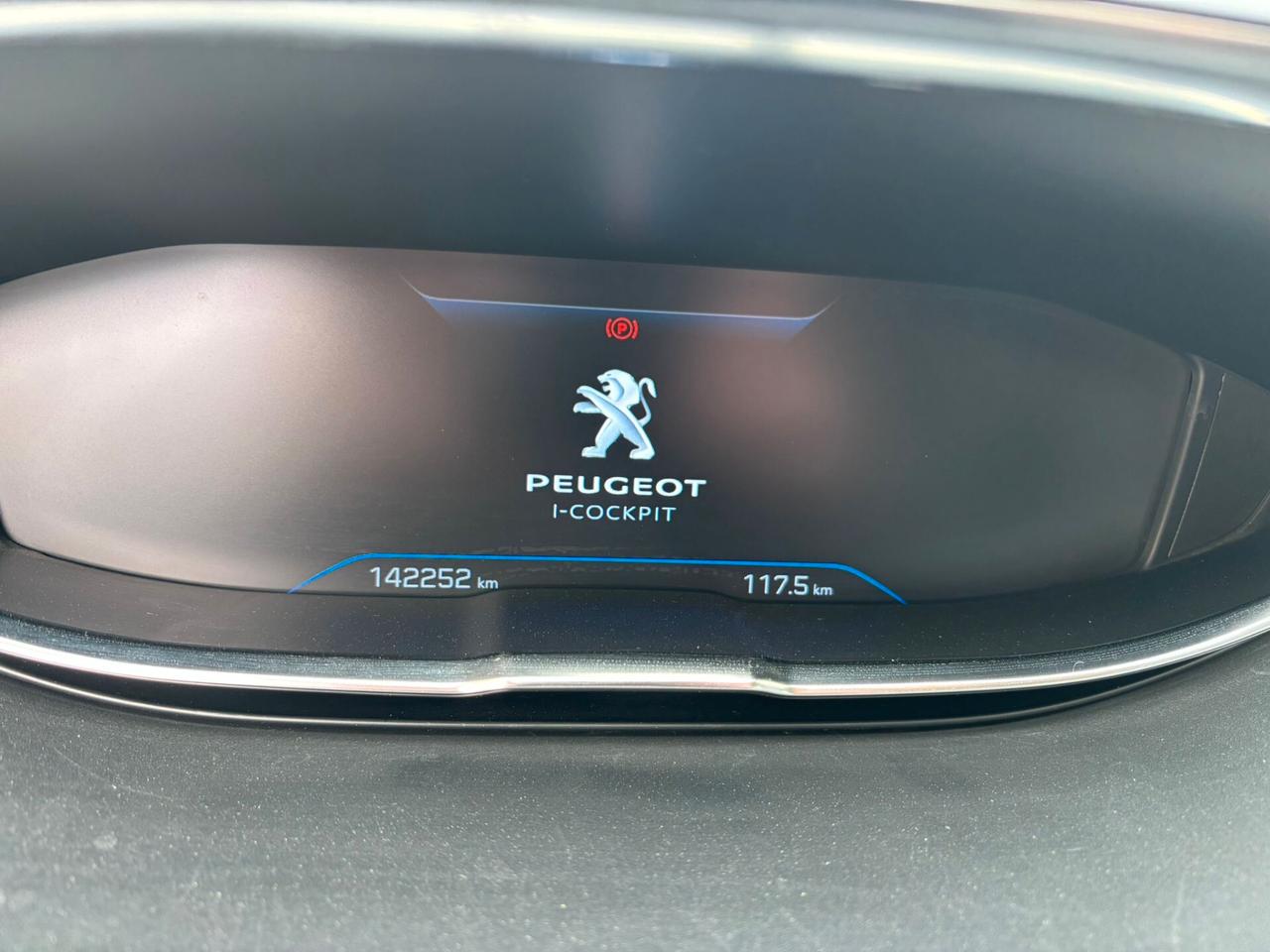 Peugeot 3008 BlueHDi 130 S&S EAT8 Allure