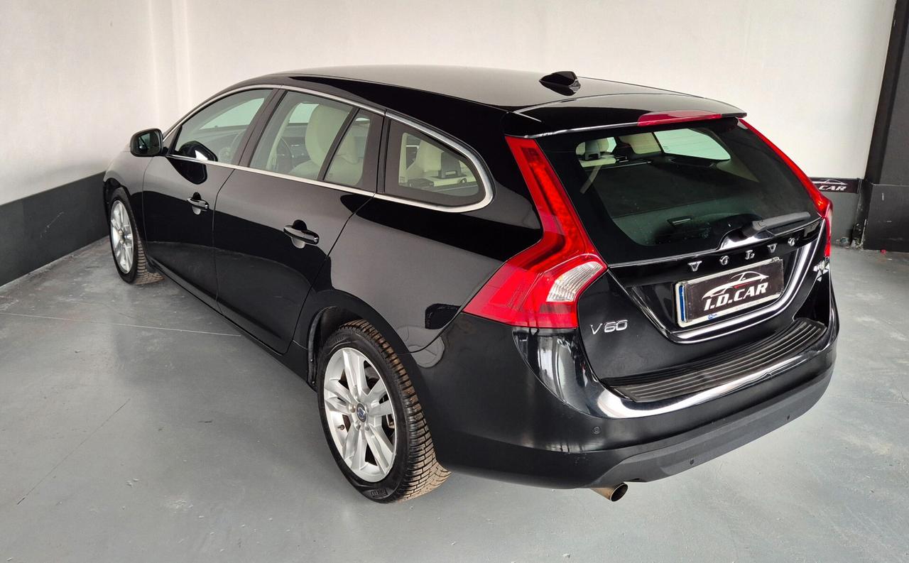 Volvo V60 D2 1.6 Powershift Summum