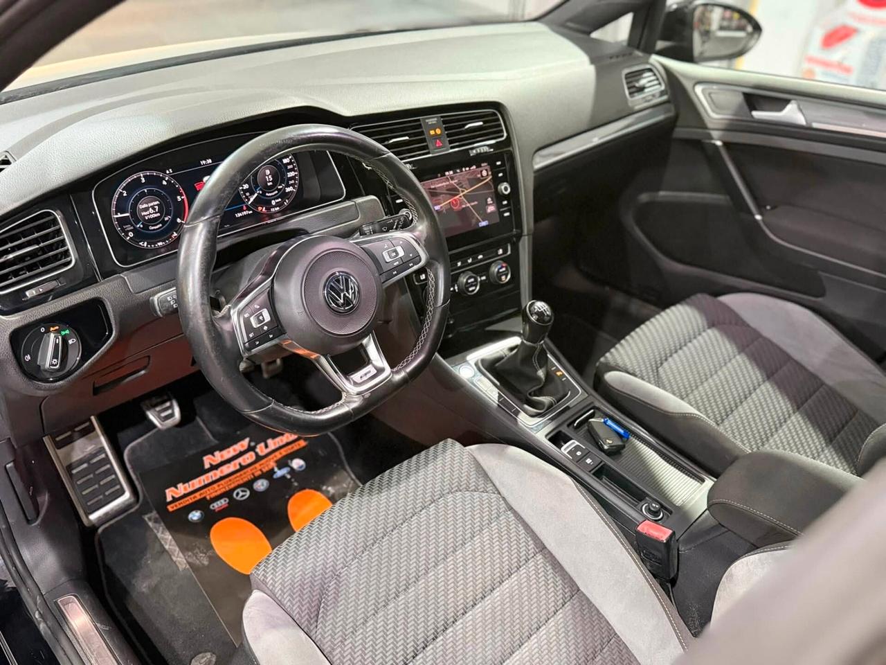 Volkswagen Golf 7.5 R-line 1.6 TDI 116cv 2019