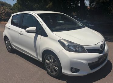 Toyota Yaris 1.4 D-4D 5 porte Lounge