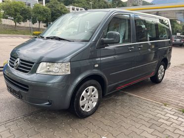 Volkswagen Multivan 2.5 TDI 174cv GANCIO DI TRAINO