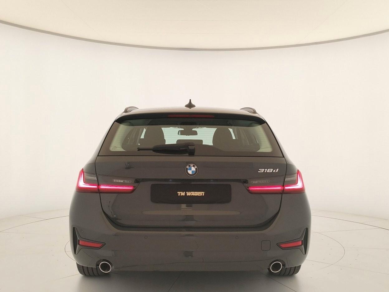BMW 318d Touring mhev 48V Business Advantage auto - IVA ESPOSTA