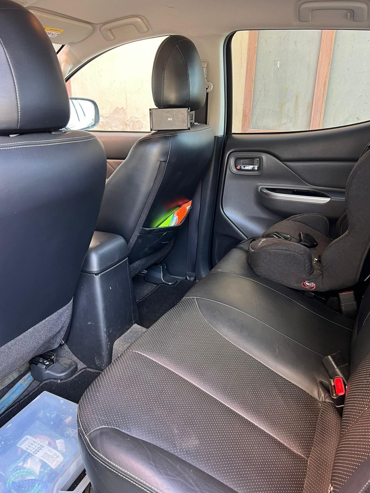 Mitsubishi L200 2.4 DI-D/181CV Double Cab