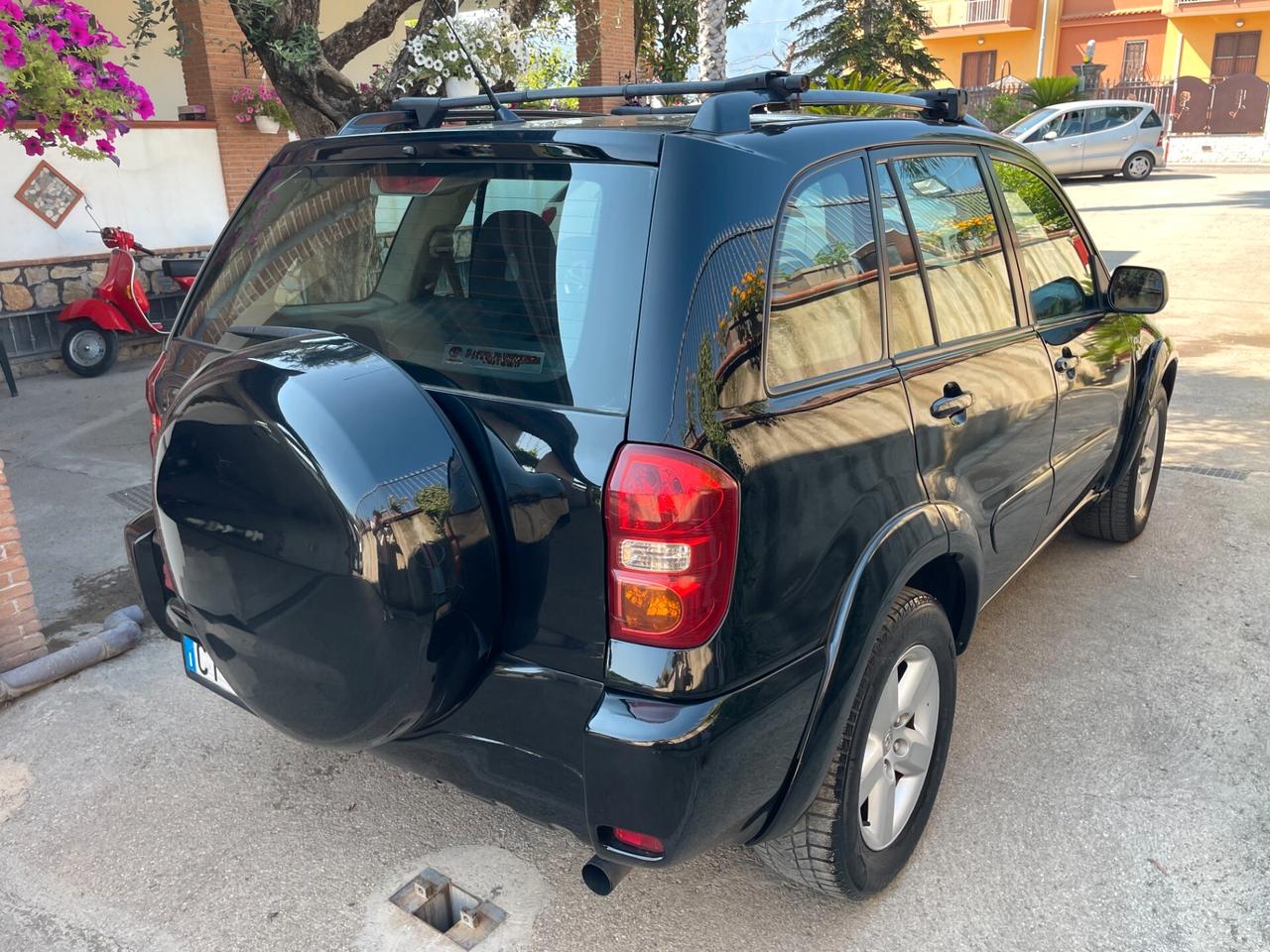 Toyota RAV 4 RAV4 2.0 Tdi D-4D cat 5 porte Sol Distribuzione