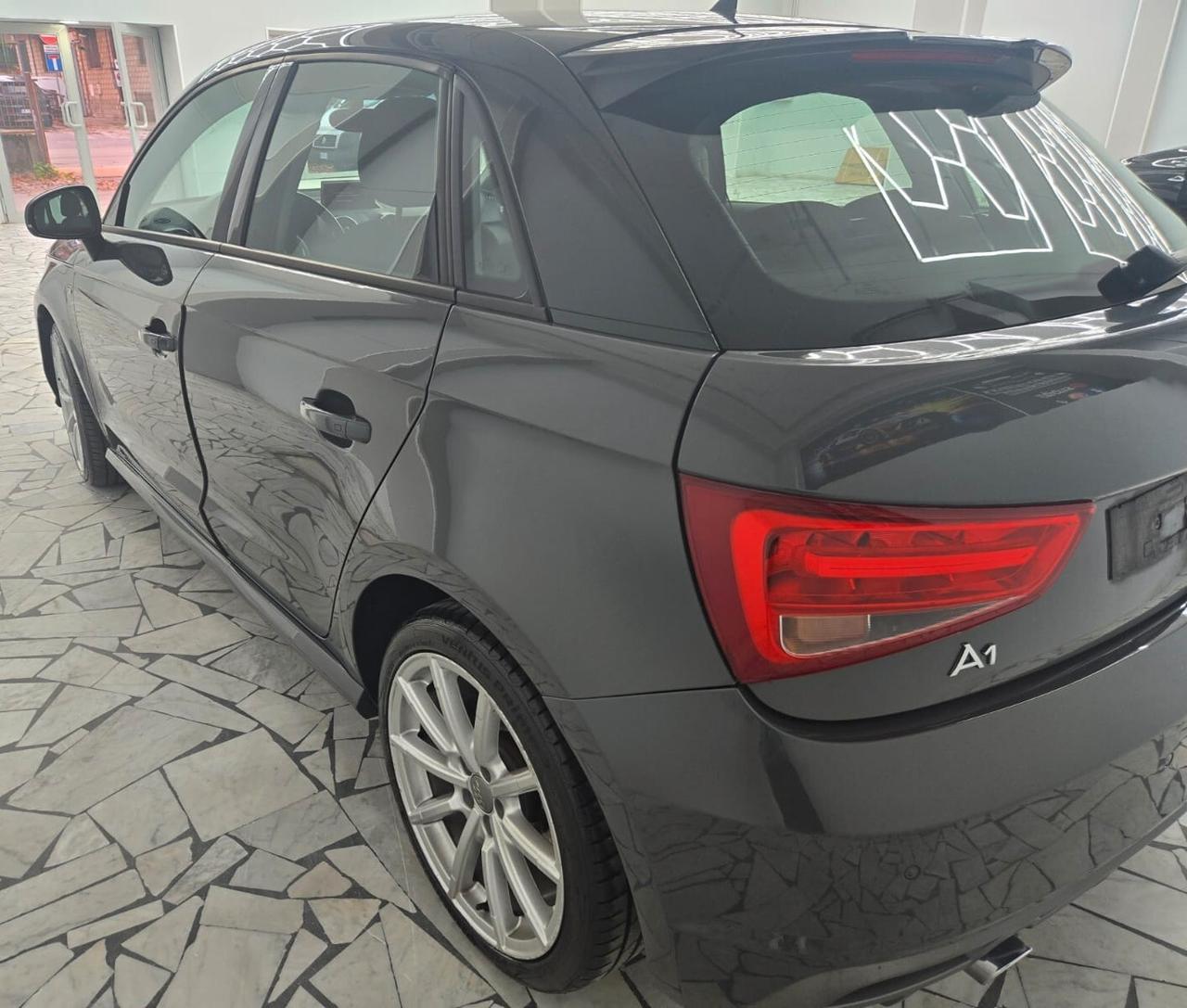 Audi A1 SPB 1.4 TDI Admired