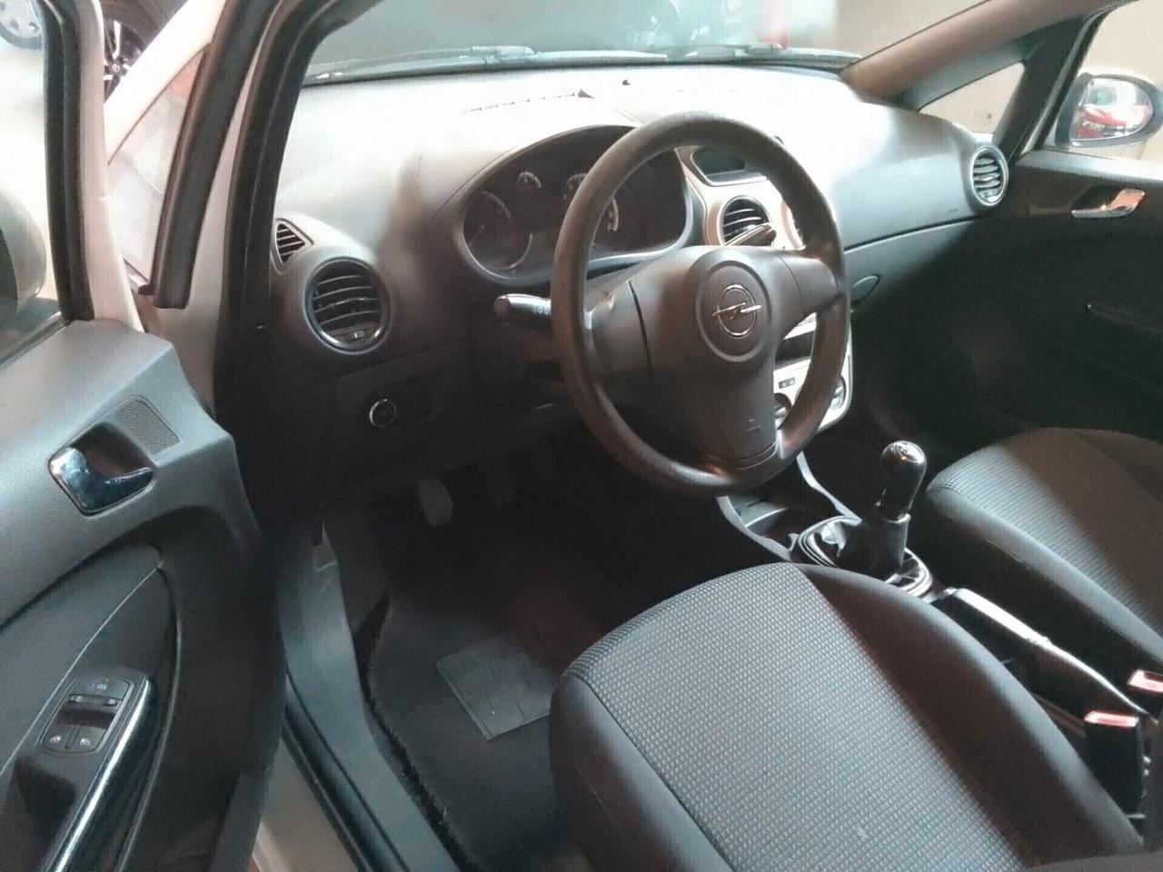 Opel Corsa 1.0 12V 5 porte Club OK NEO