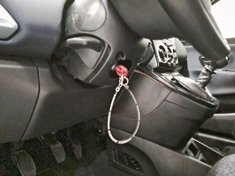 Lancia Ypsilon 1.0 FireFly 70cv Hybrid Oro