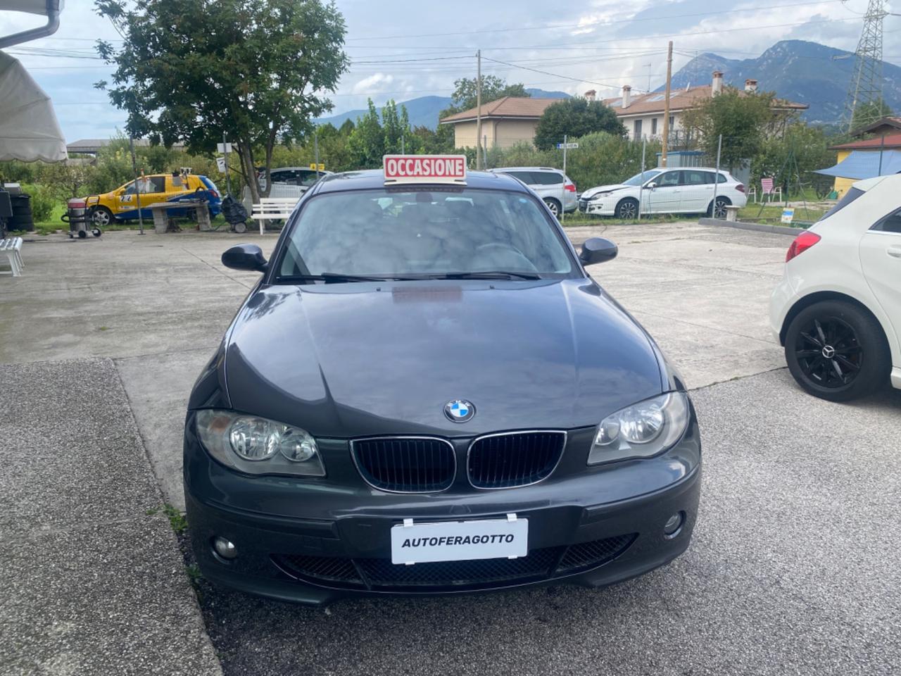 Bmw 118 cat 5 porte Attiva per neo patentati