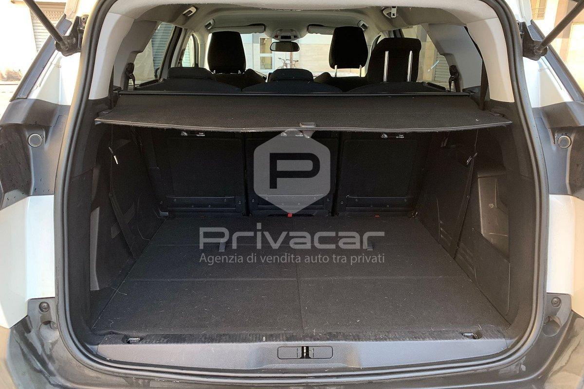 PEUGEOT 5008 BlueHDi 120 S&S Business