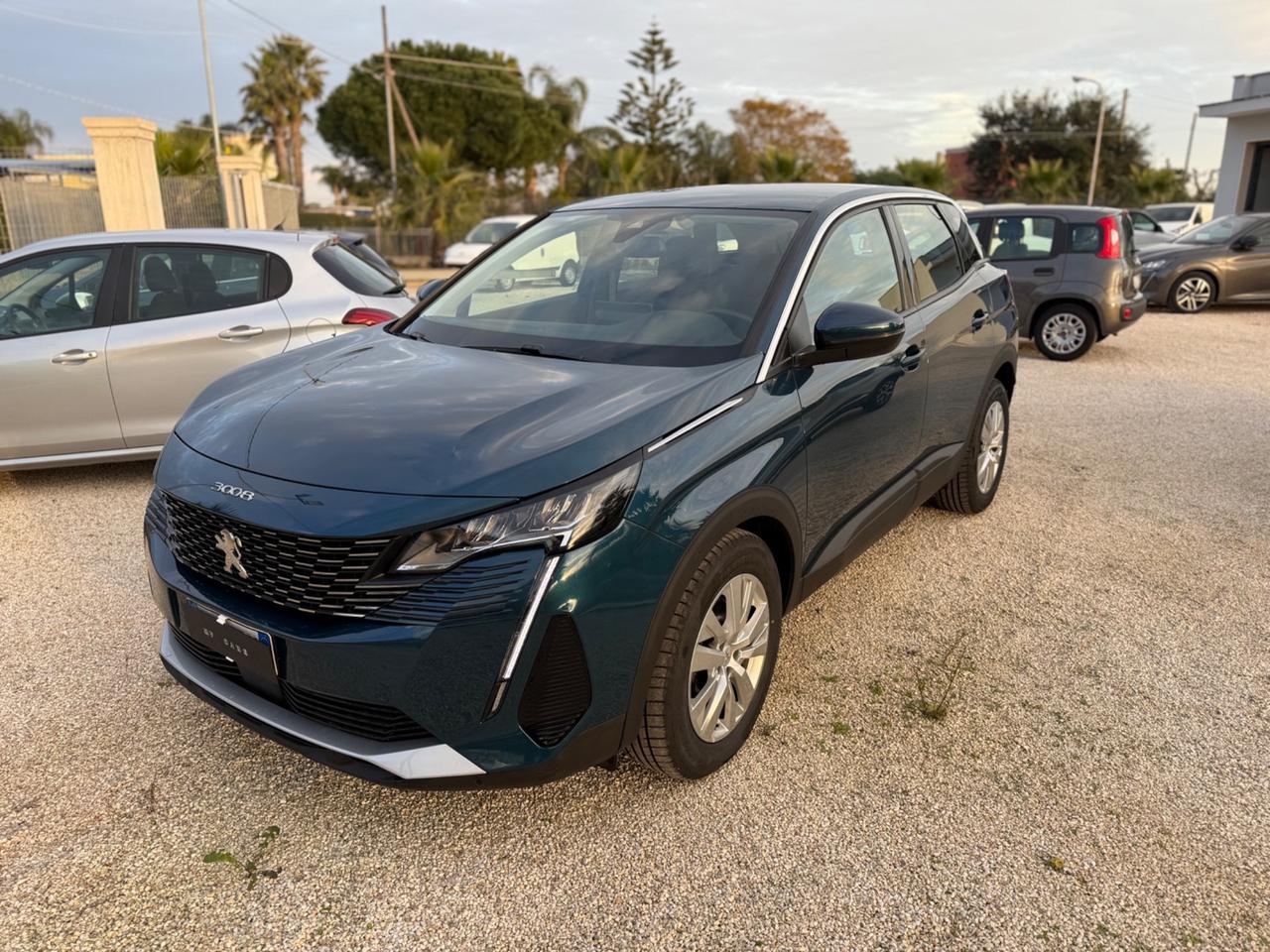Peugeot 3008 1.5 HDI C/AUTOMATICO