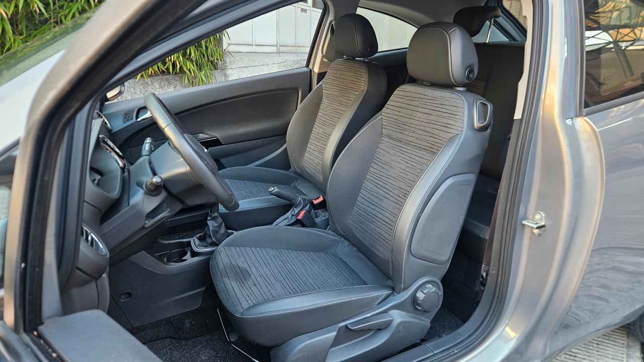 Opel Corsa 1.2 3 porte Edition