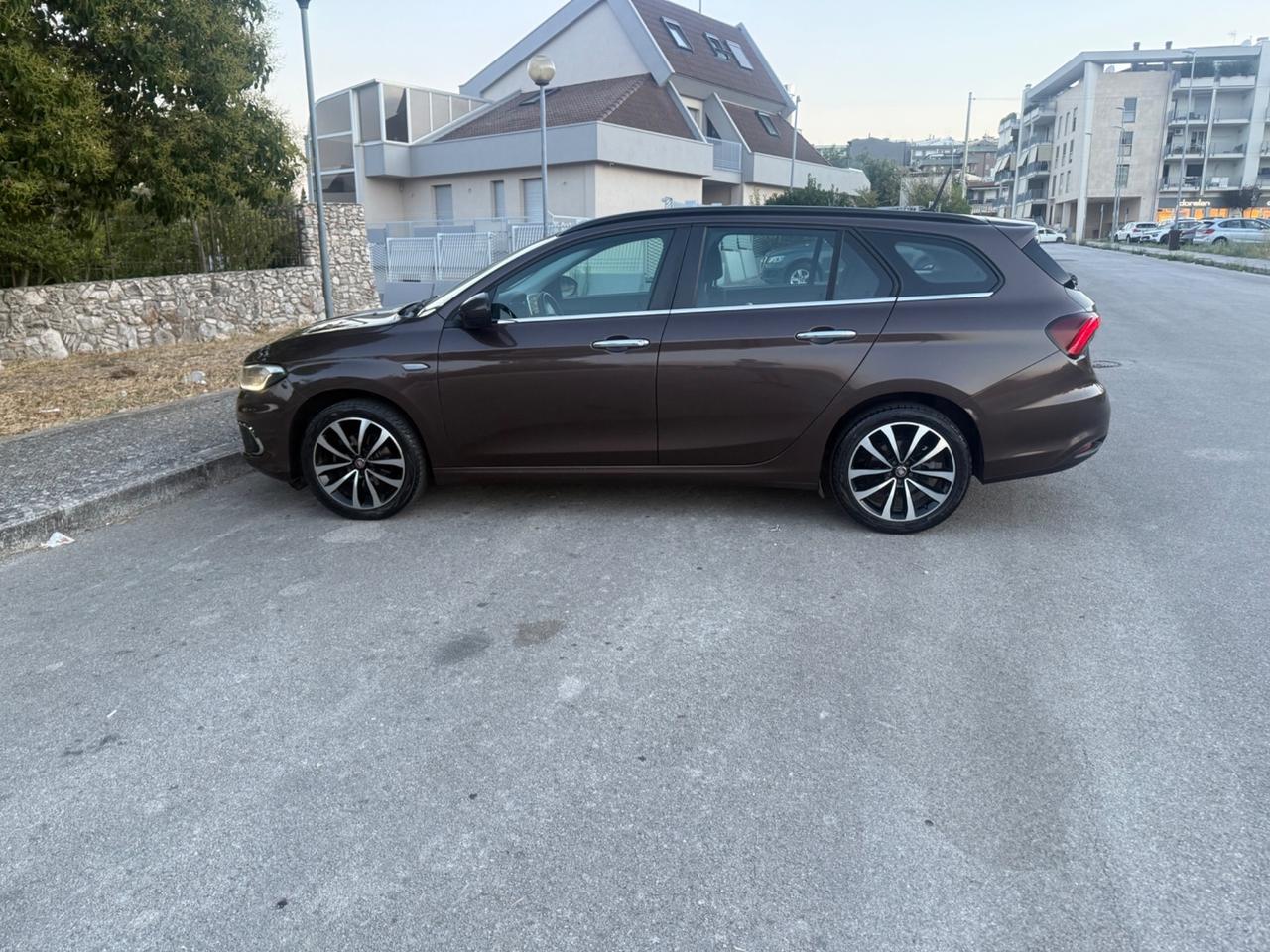 Fiat Tipo 1.6 Mjt S&S SW Lounge