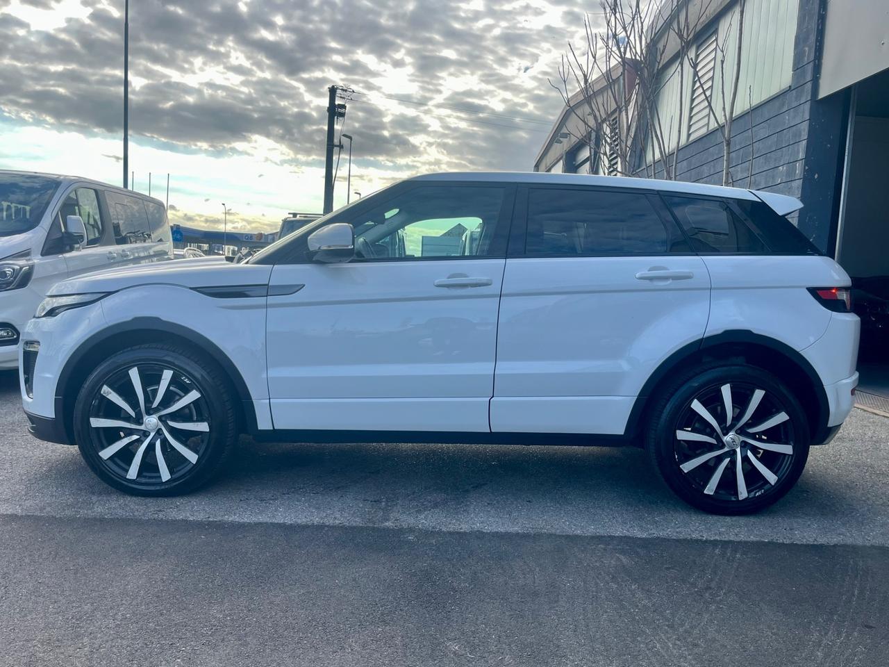 Land Rover Range Evoque 2.2 TD4 5p. Prestige