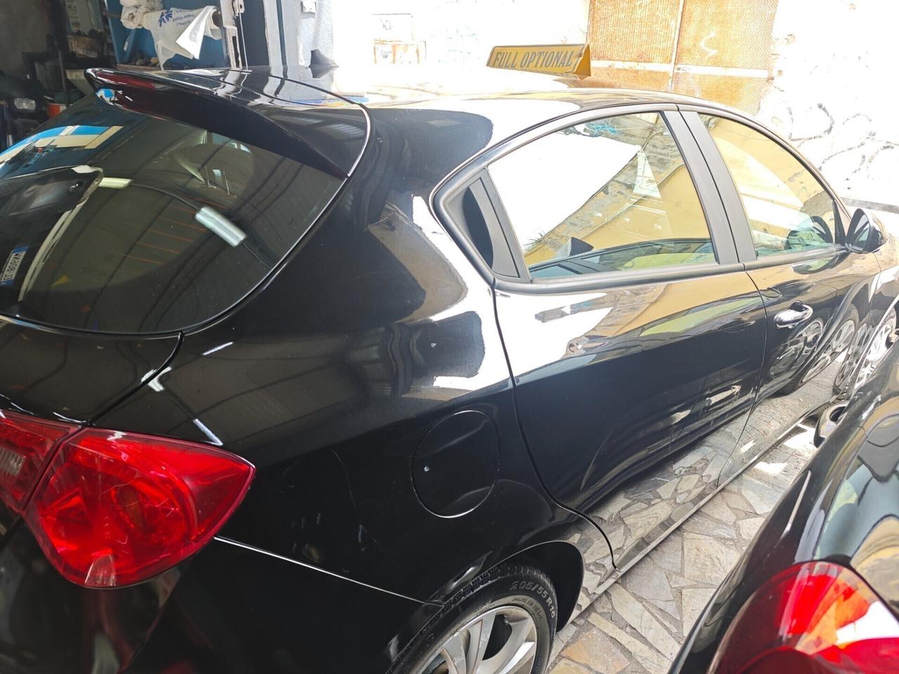 Alfa Romeo Giulietta 1.6 JTDm-2 105 CV Business