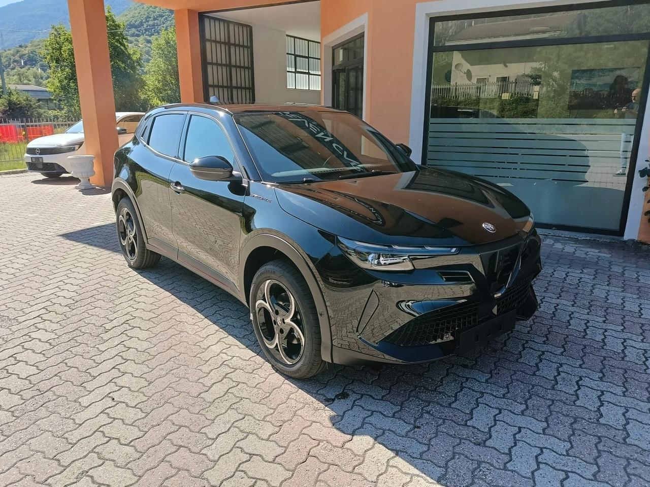 Alfa Romeo Junior 1.2 136 CV Hybrid eDCT6 Speciale