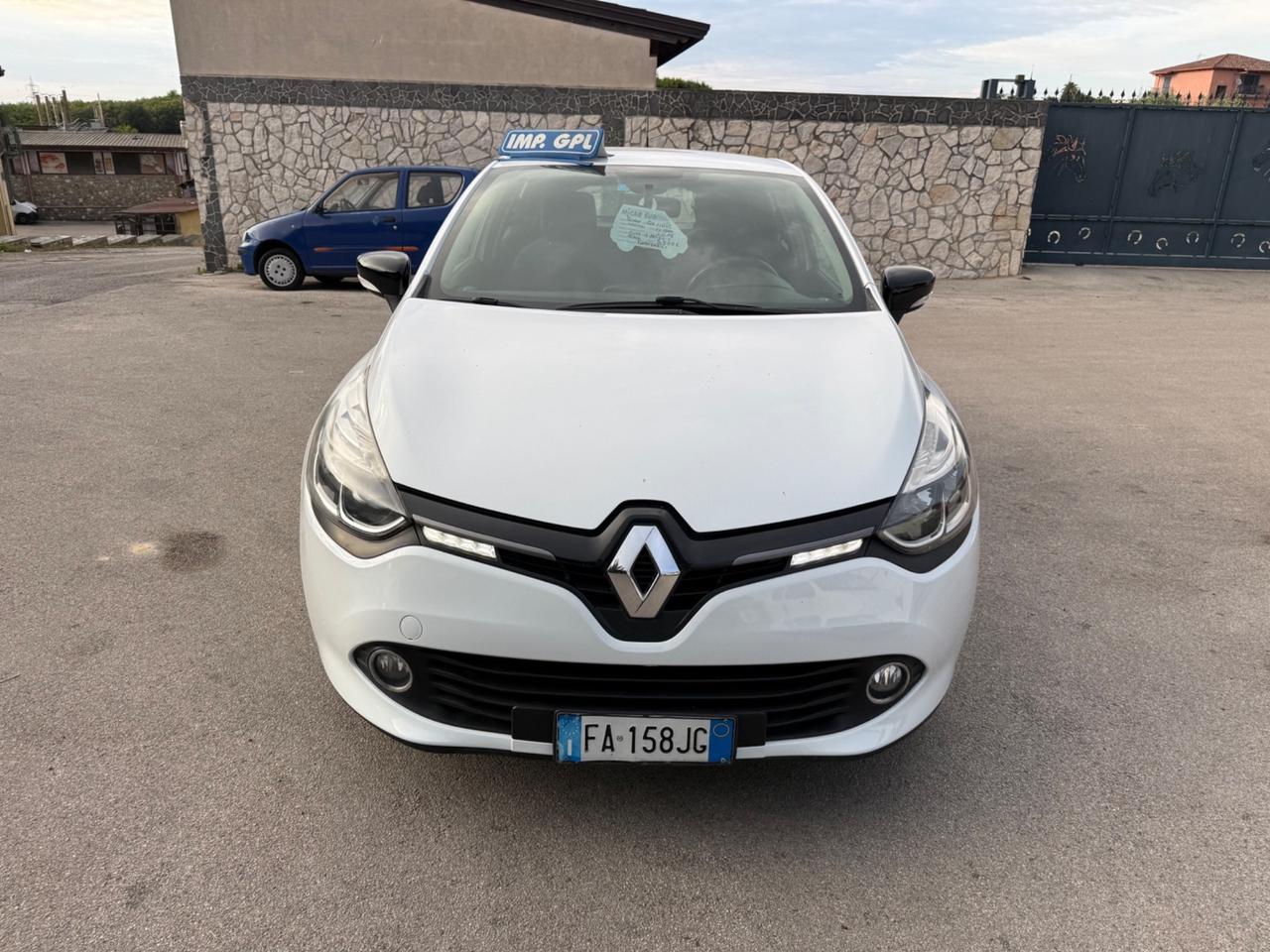 Renault Clio 1.2 75CV GPL 5 porte Costume National