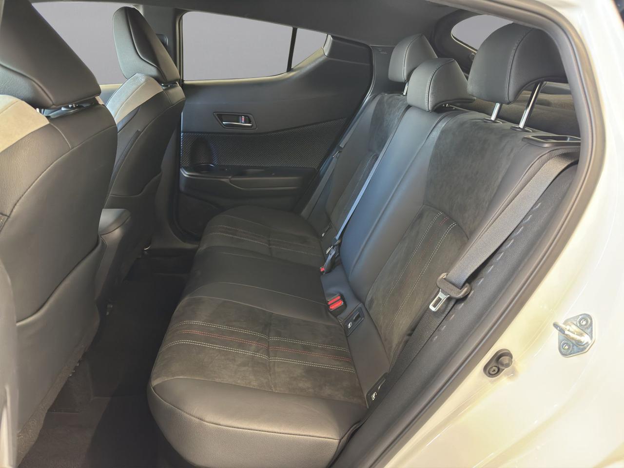Toyota C-HR 2.0h GR Sport e-cvt