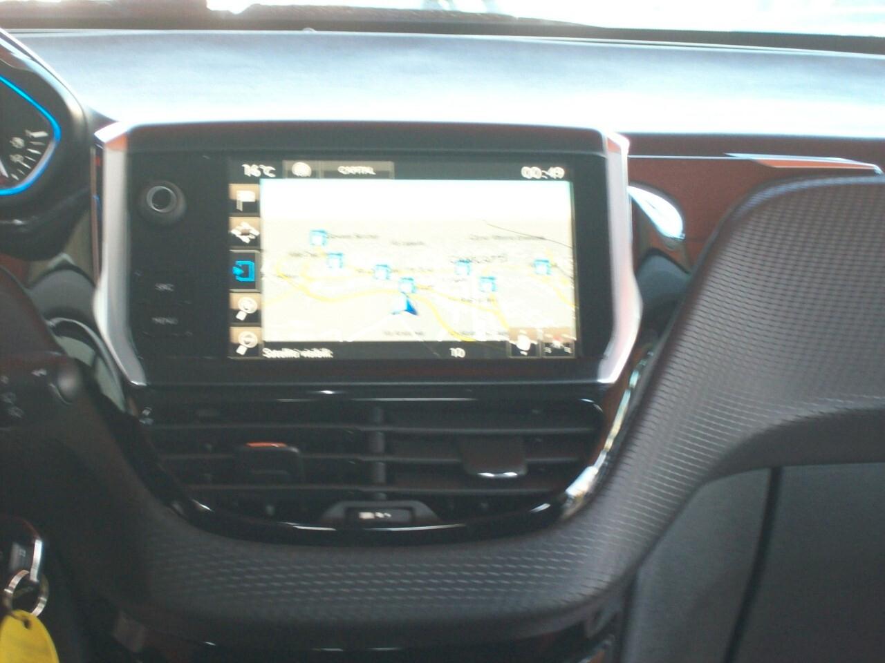 PEUGEOT 2008 1.6 HDI CV.100 Allure "2015"