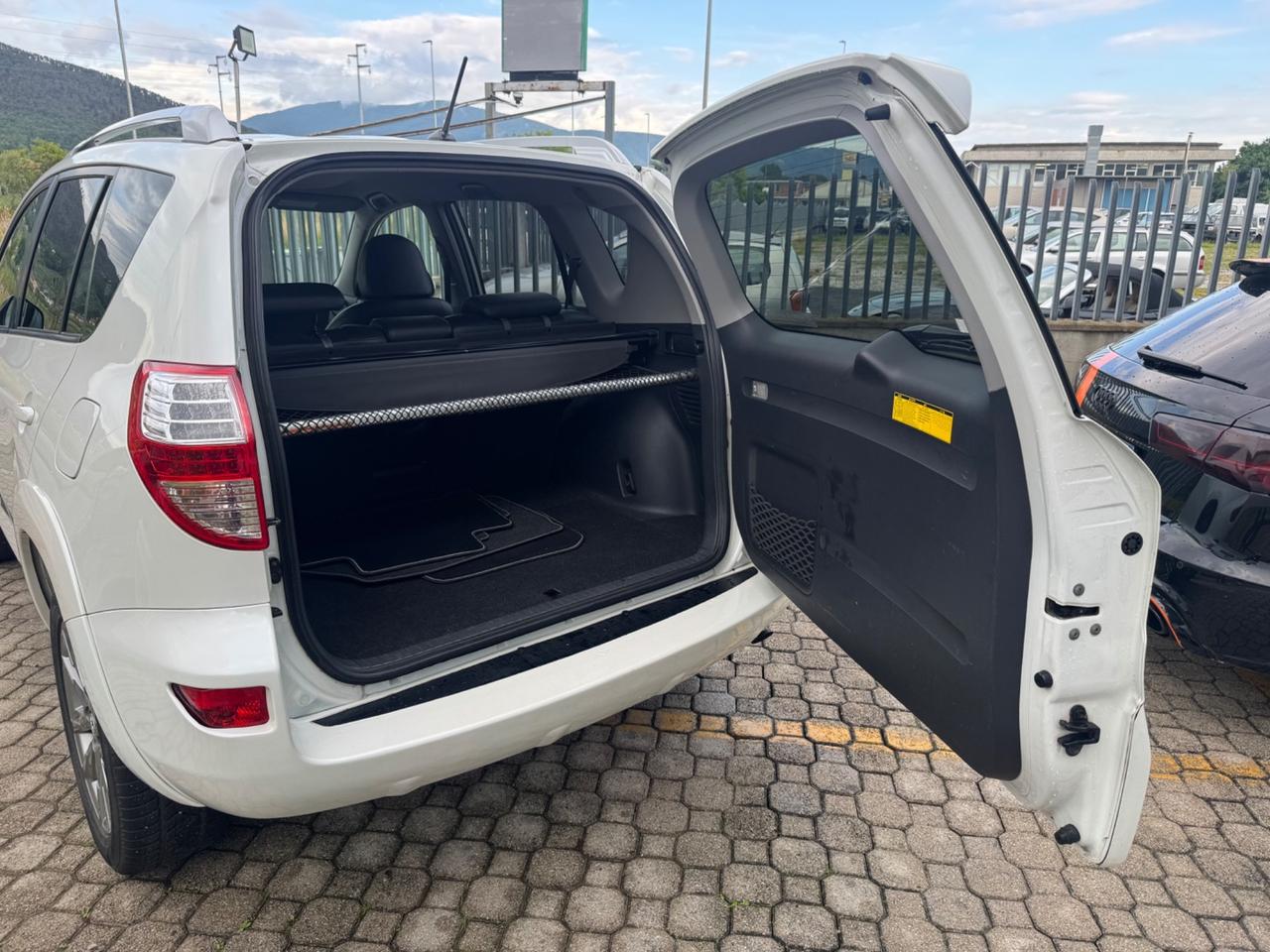 Toyota RAV 4 RAV4 Crossover 2.2 D-Cat A/T 150 CV Style