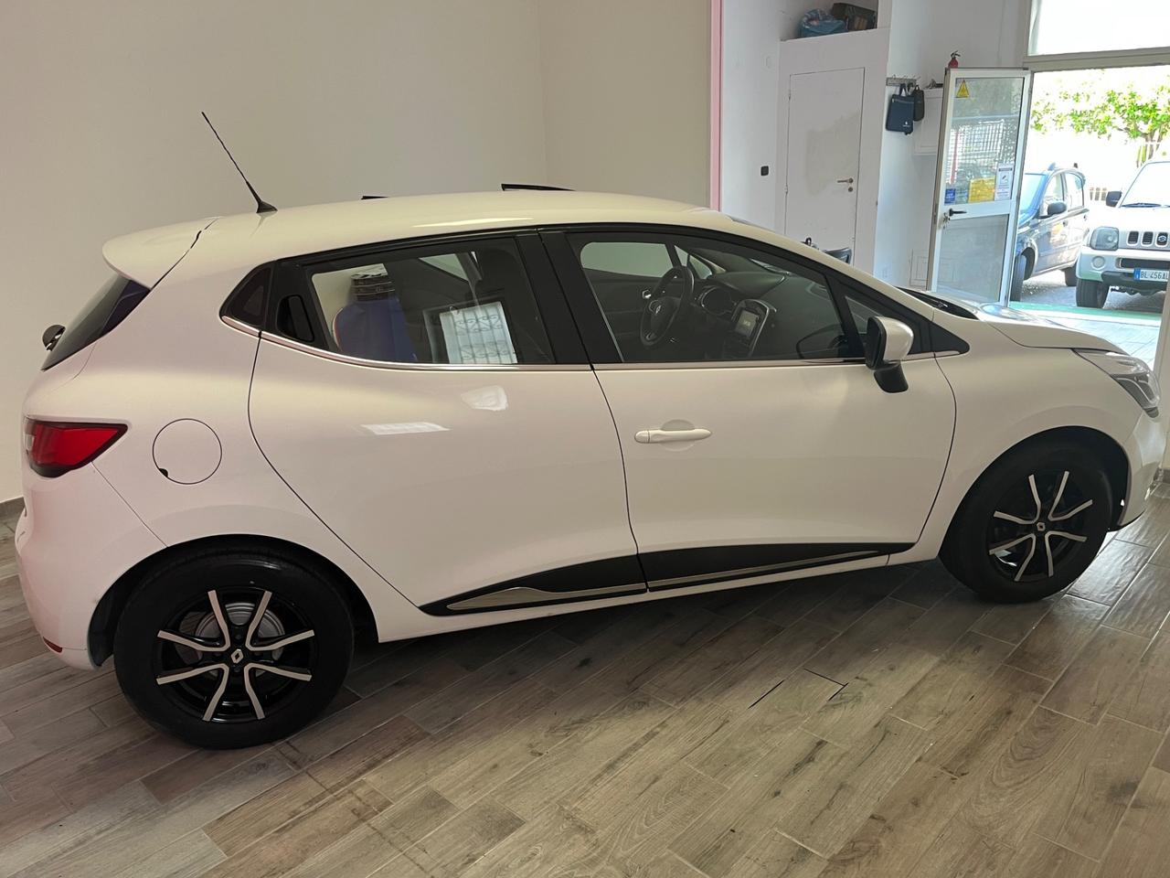 RENAULT CLIO 5 PORTE FINE 2018 FULL OPTIONAL
