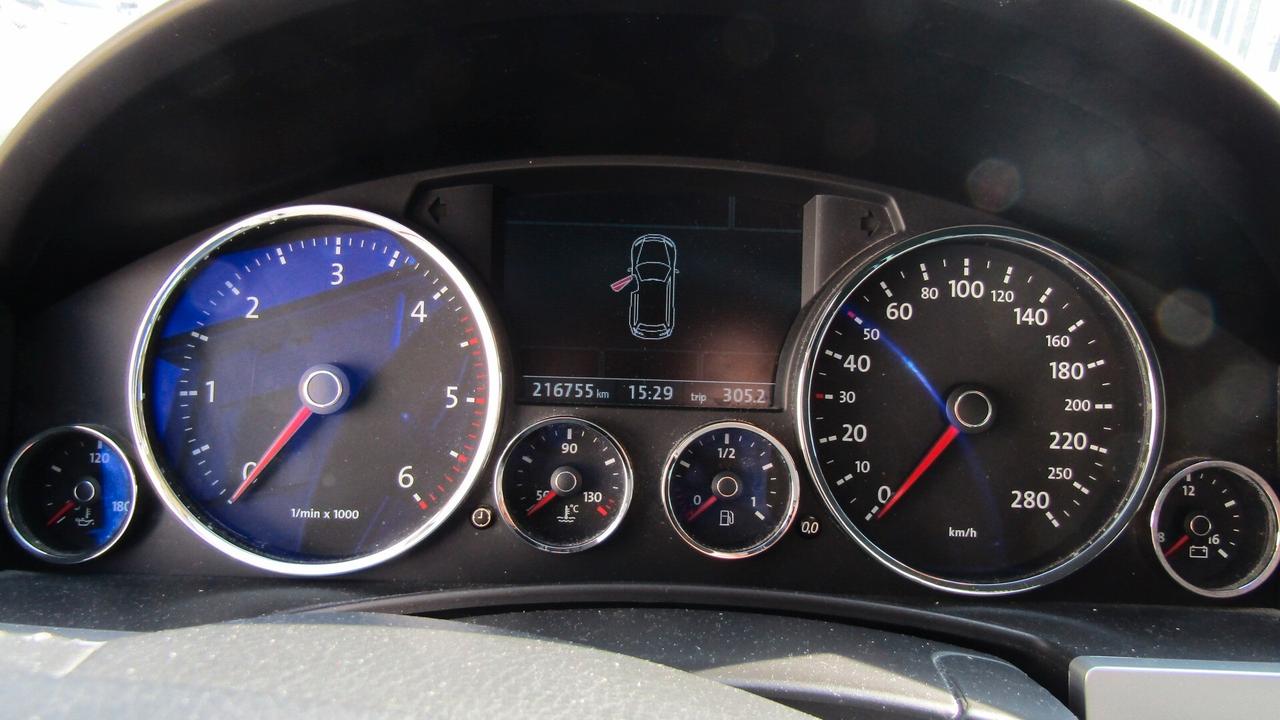 Volkswagen Touareg 2.5 R5 TDI DPF tiptronic Exclusive
