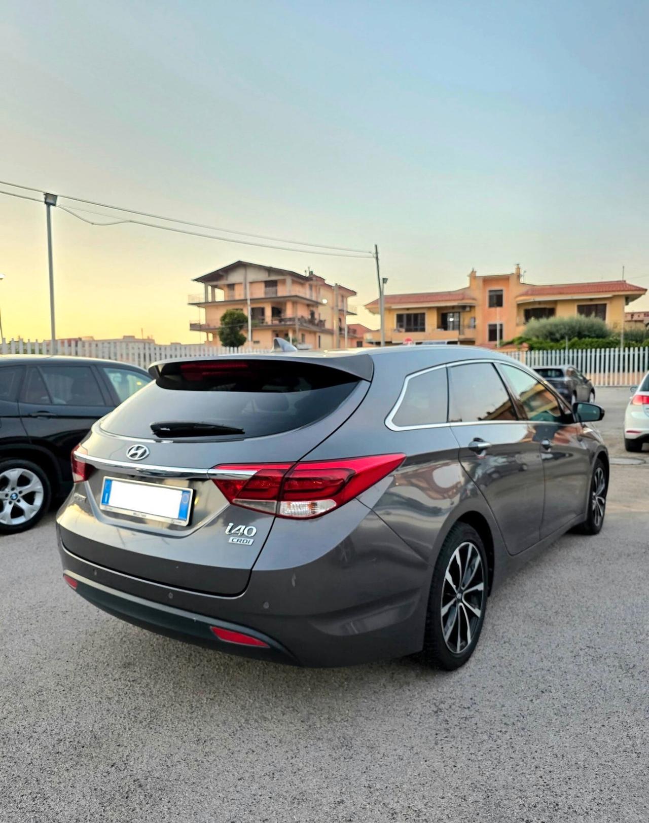 Hyundai i40 Wagon 1.6 CRDi DCT Business